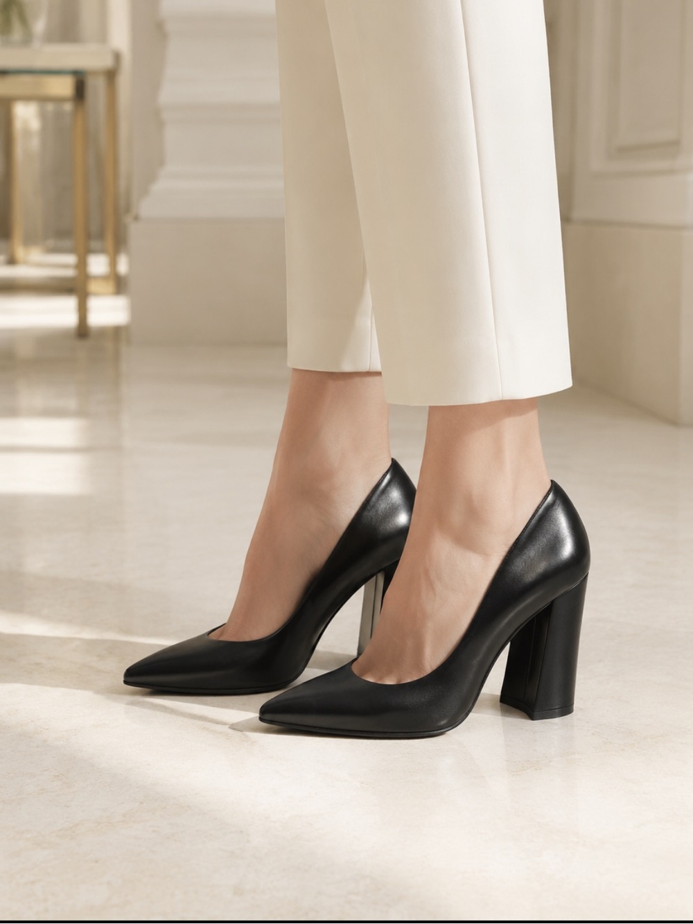Beautiful Charles David Black Leather Chunky Heels❤️5.5